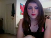 Precious newcomer to the live streaming webcam Naomi Clark chats with tranny lovers live